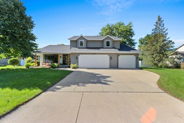2648 VONDA DRIVE, Green Bay, WI 54311