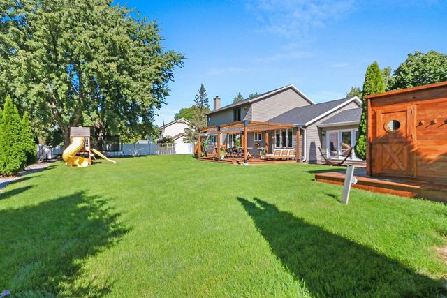 2648 VONDA DRIVE, Green Bay, WI 54311