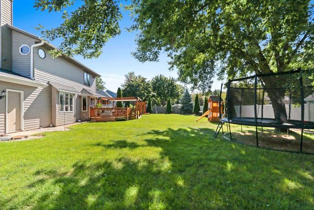 2648 VONDA DRIVE, Green Bay, WI 54311