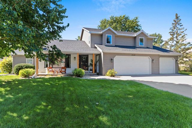 2648 VONDA DRIVE, Green Bay, WI 54311