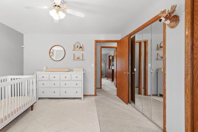 2648 VONDA DRIVE, Green Bay, WI 54311