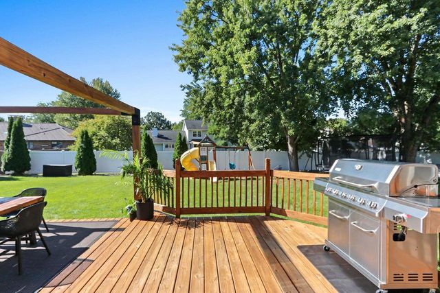 2648 VONDA DRIVE, Green Bay, WI 54311