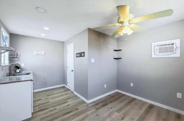 270 SOUTHLAND ROAD, Venice, FL 34293