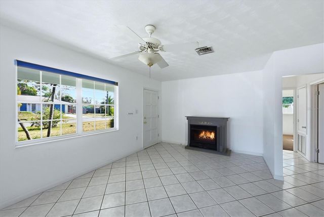 270 SOUTHLAND ROAD, Venice, FL 34293