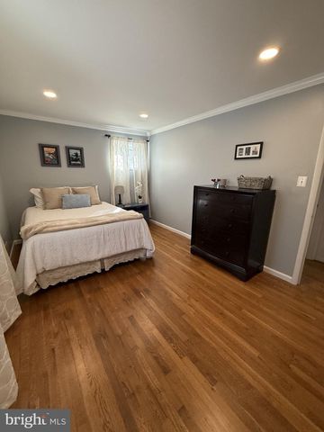 1219 DOWNS DR, Silver Spring, MD 20904