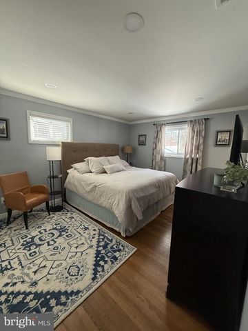 1219 DOWNS DR, Silver Spring, MD 20904