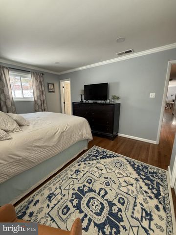 1219 DOWNS DR, Silver Spring, MD 20904