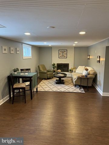 1219 DOWNS DR, Silver Spring, MD 20904