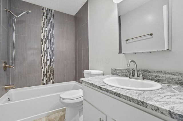 5041 Stoneybrook Boulevard, 9E, Hilliard, OH 43026