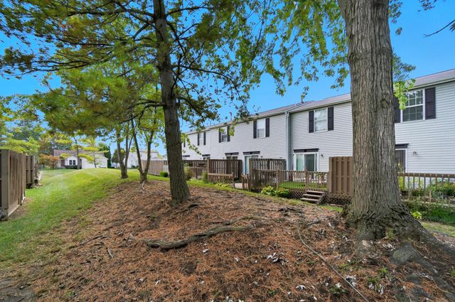 5041 Stoneybrook Boulevard, 9E, Hilliard, OH 43026