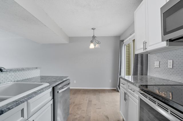 5041 Stoneybrook Boulevard, 9E, Hilliard, OH 43026