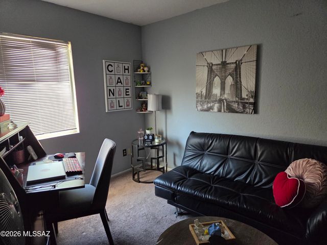 10044 E Leila Drive, Tucson, AZ 85730