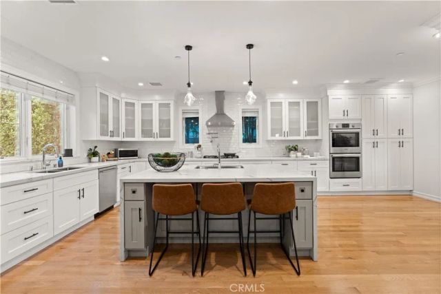 742 N Detroit Street, Los Angeles, CA 90046