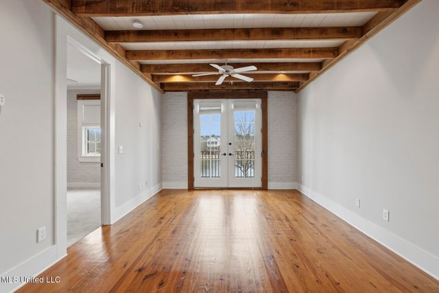 301 Northlake Avenue, 213, Ridgeland, MS 39157