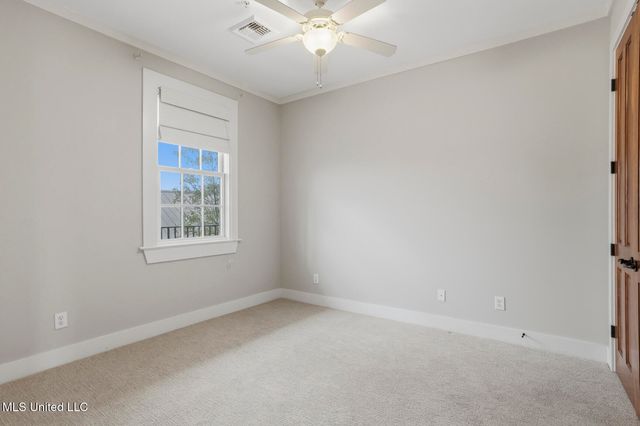 301 Northlake Avenue, 213, Ridgeland, MS 39157