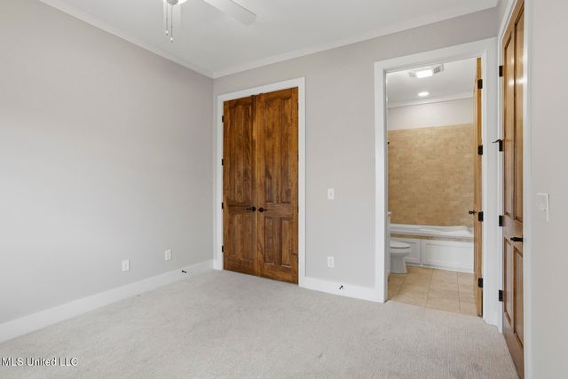 301 Northlake Avenue, 213, Ridgeland, MS 39157