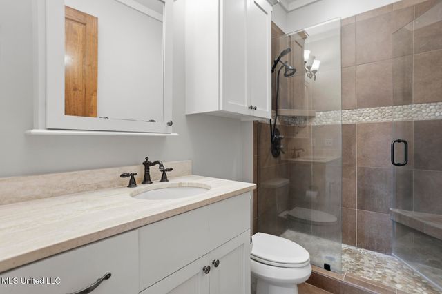 301 Northlake Avenue, 213, Ridgeland, MS 39157