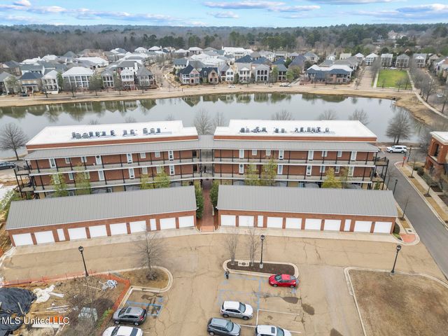 301 Northlake Avenue, 213, Ridgeland, MS 39157