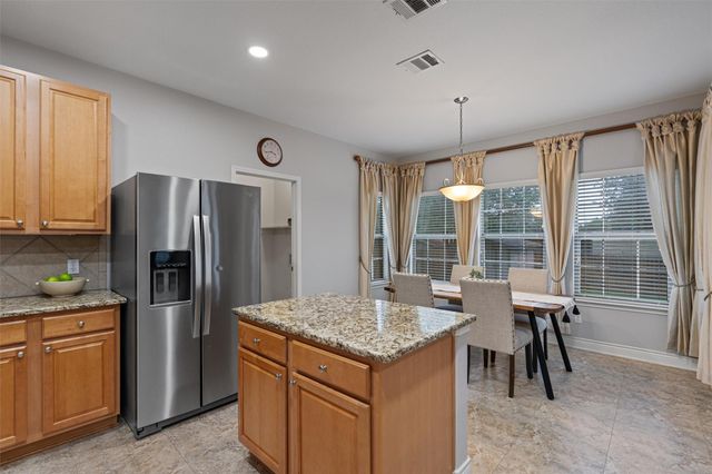 219 Wildwood DR, Georgetown, TX 78633