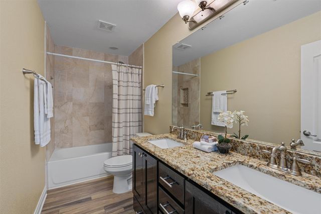219 Wildwood DR, Georgetown, TX 78633