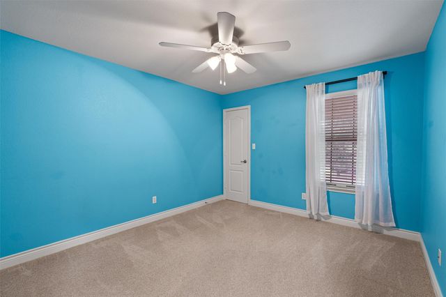 219 Wildwood DR, Georgetown, TX 78633