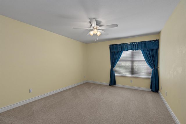 219 Wildwood DR, Georgetown, TX 78633