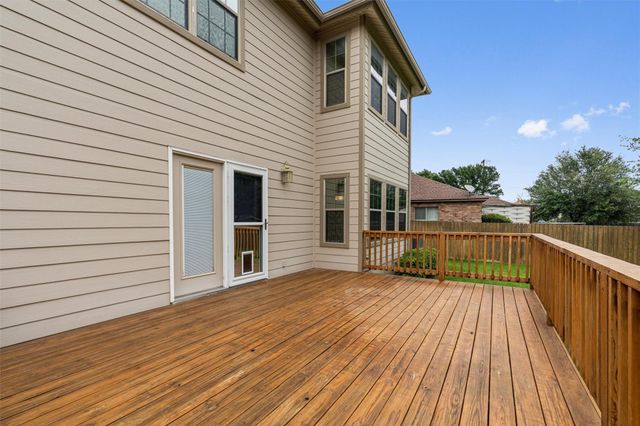 219 Wildwood DR, Georgetown, TX 78633