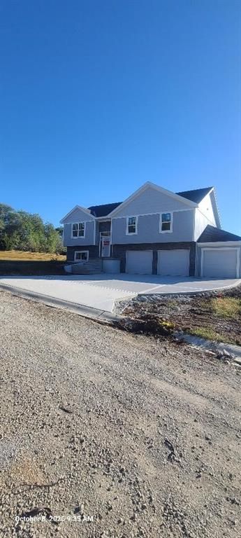 103 Sally Circle, Dearborn, MO 64439