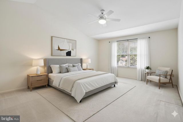 8 FOUNTAIN CT, Cherry Hill, NJ 08034