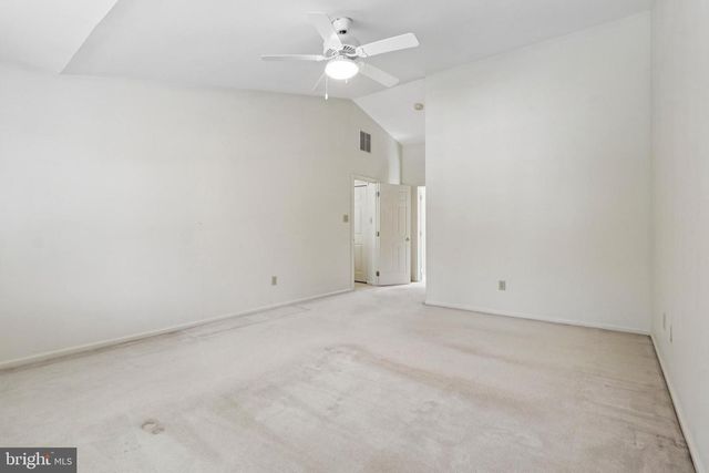 8 FOUNTAIN CT, Cherry Hill, NJ 08034