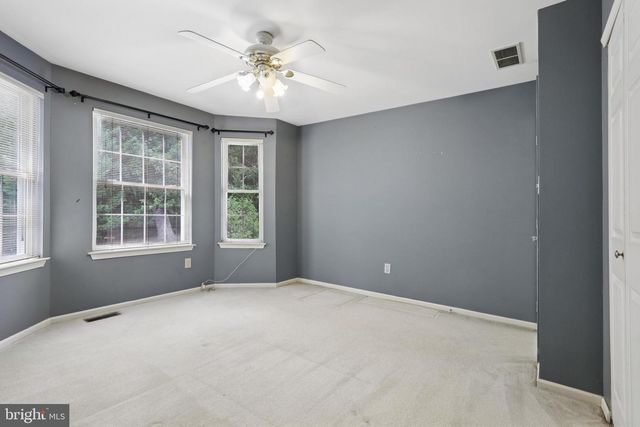 8 FOUNTAIN CT, Cherry Hill, NJ 08034