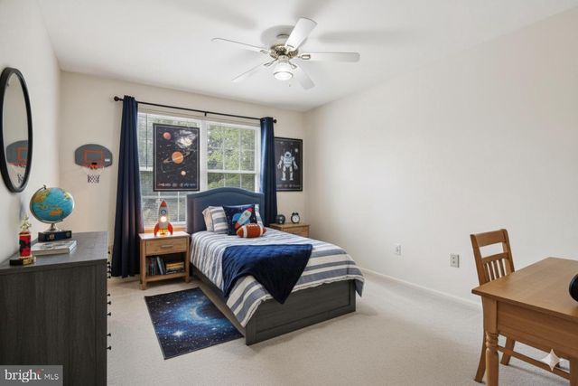 8 FOUNTAIN CT, Cherry Hill, NJ 08034