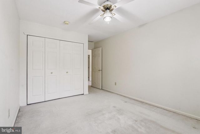 8 FOUNTAIN CT, Cherry Hill, NJ 08034