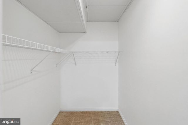 8 FOUNTAIN CT, Cherry Hill, NJ 08034