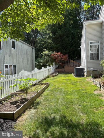 8 FOUNTAIN CT, Cherry Hill, NJ 08034