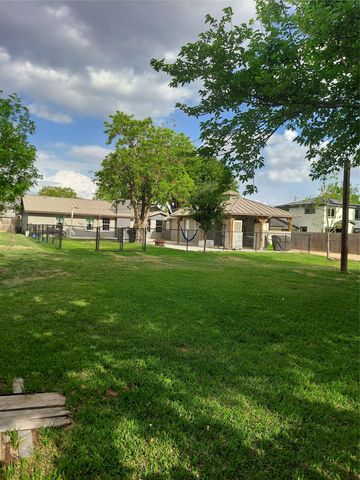 209 Green Pasture, Hutto, TX 78634