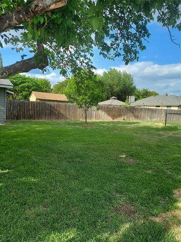 209 Green Pasture, Hutto, TX 78634