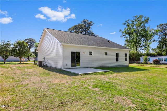 204 W Wilson Street, Micro, NC 27555
