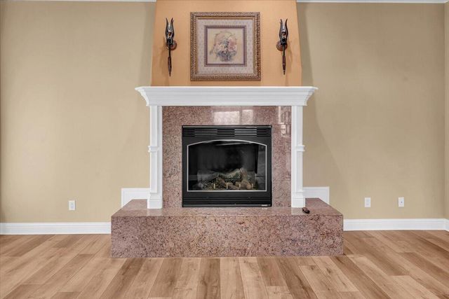 827 Santa Cruz Drive, Redding, CA 96003