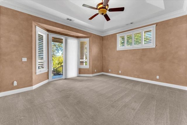 827 Santa Cruz Drive, Redding, CA 96003