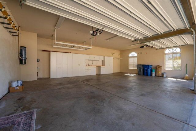 827 Santa Cruz Drive, Redding, CA 96003