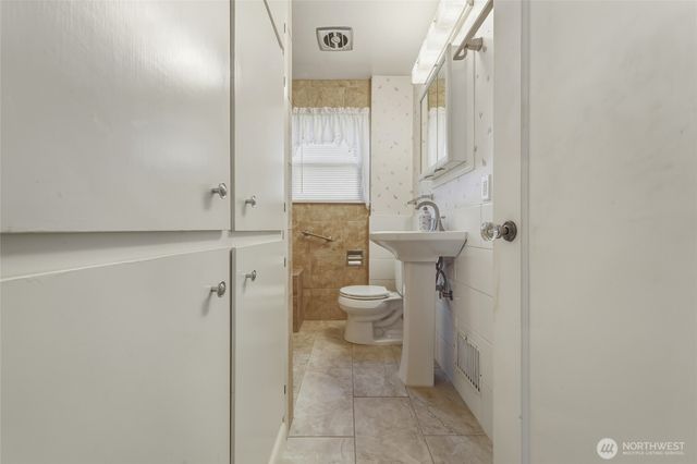 1044 N Clinton St, Walla Walla, WA 99362