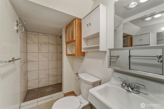 1044 N Clinton St, Walla Walla, WA 99362