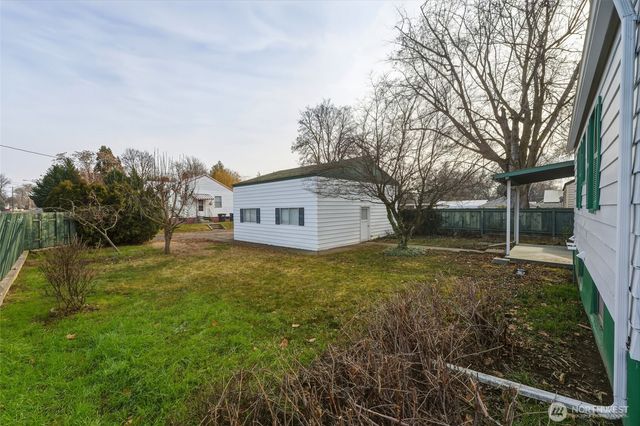 1044 N Clinton St, Walla Walla, WA 99362