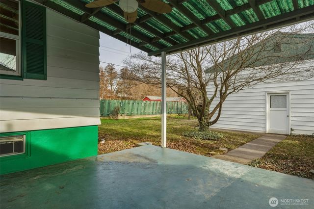 1044 N Clinton St, Walla Walla, WA 99362