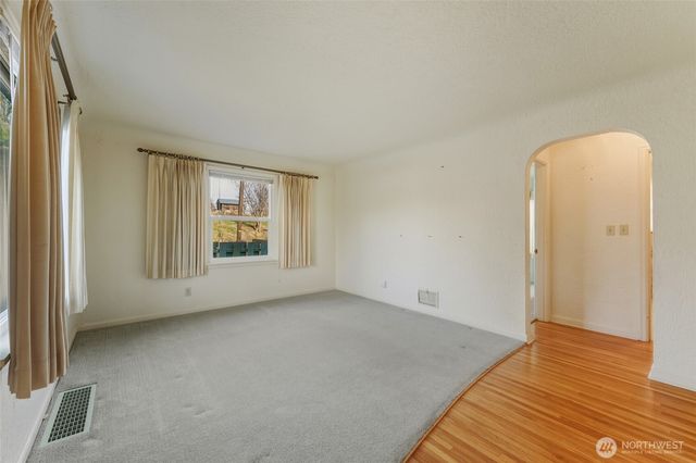 1044 N Clinton St, Walla Walla, WA 99362