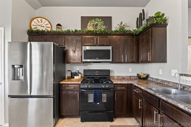 3014 Talbot Circle, Bartlesville, OK 74006