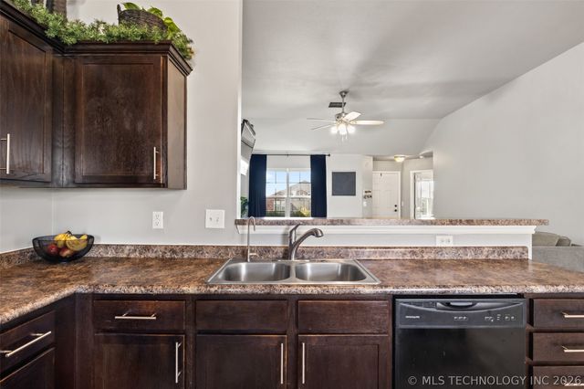 3014 Talbot Circle, Bartlesville, OK 74006