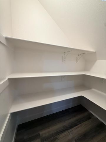 1140 S Cedar Pl, Kennewick, WA 99337