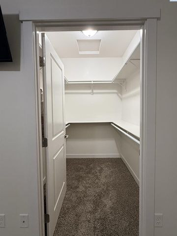 1140 S Cedar Pl, Kennewick, WA 99337